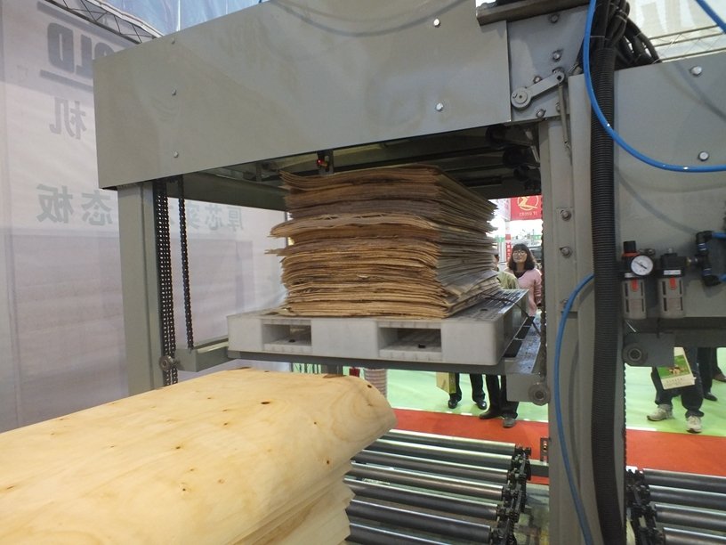 Plywood Making Machine Wood Veneer peeling Machine/4 Feet Thin New Rotary Veneer Peeling Line
