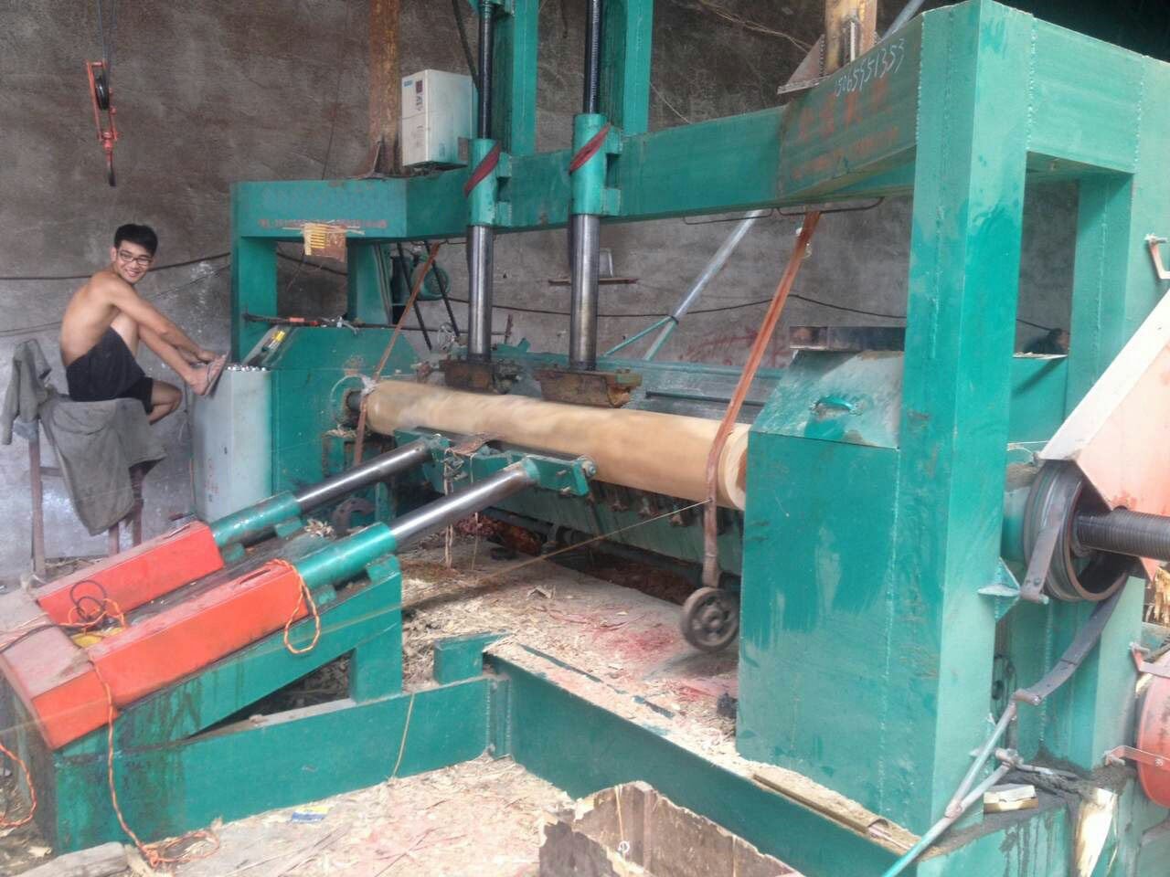 The Best Sale Okoume Face Veneer Peeling Lathe in Gabon